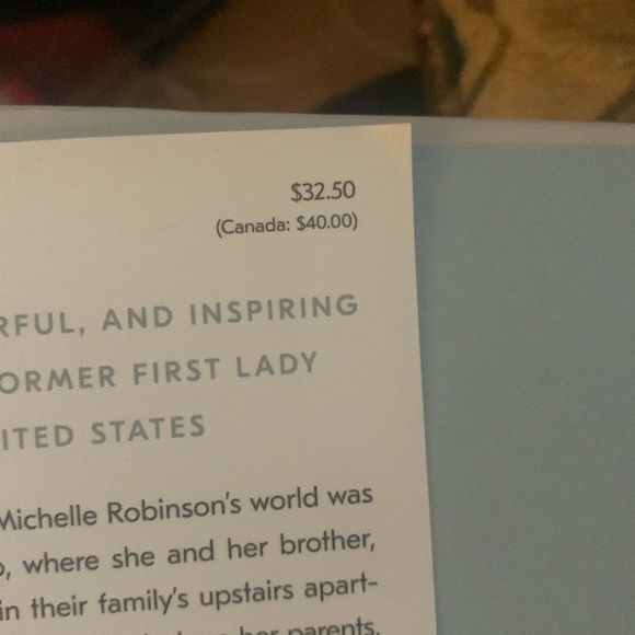 Becoming Michelle Obama Hardcover Autobiography - Picture 2 of 5